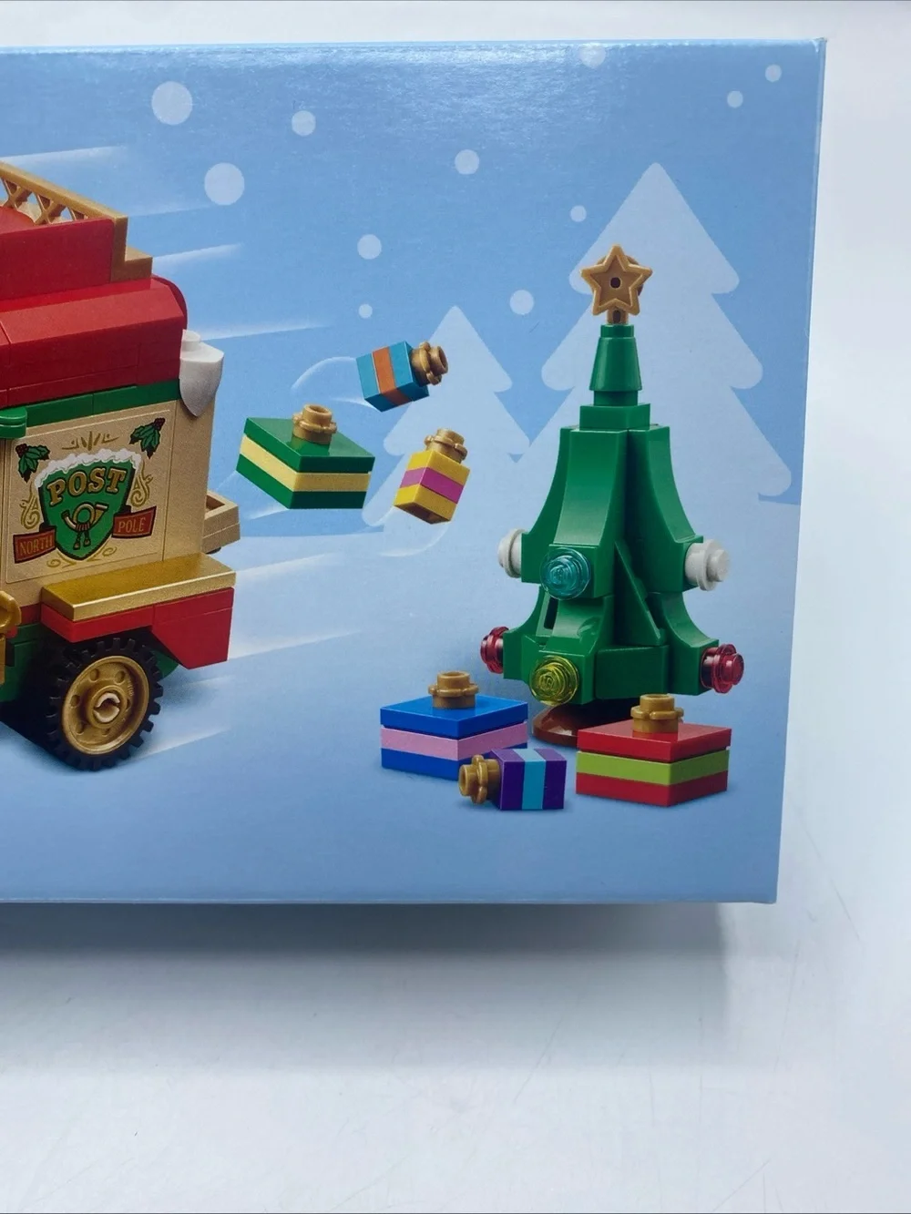 LEGO Santa's Delivery Truck (40746) 224pcs New/Sealed 2025 Christmas Holiday Elf